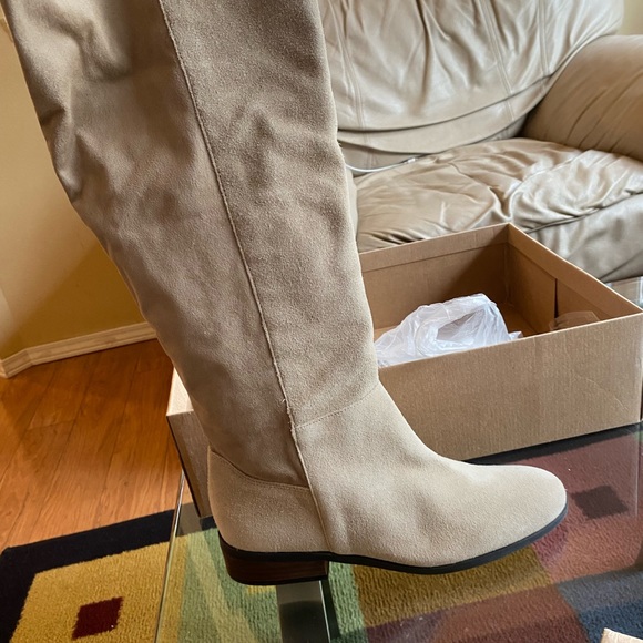 Brand new lucky knee high boots - Picture 1 of 6